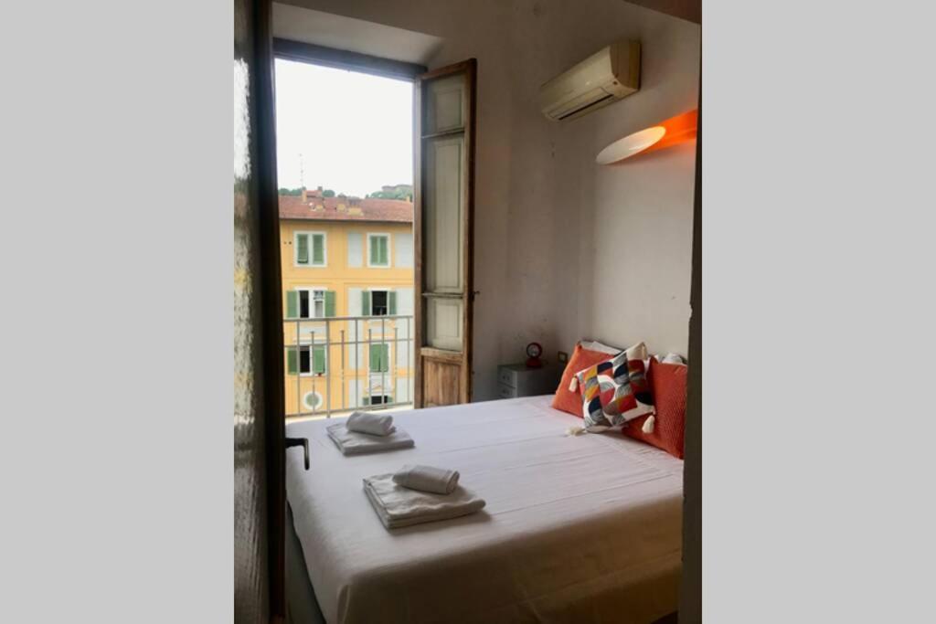 Sunny Top Floor In San Frediano ฟลอเรนซ์ ภายนอก รูปภาพ