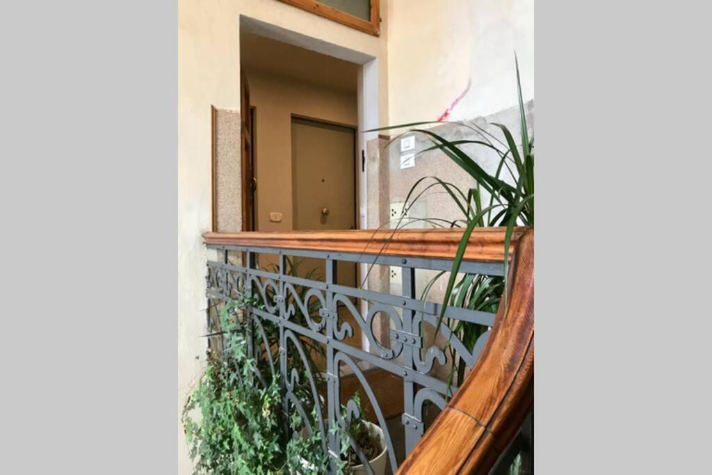 Sunny Top Floor In San Frediano ฟลอเรนซ์ ภายนอก รูปภาพ